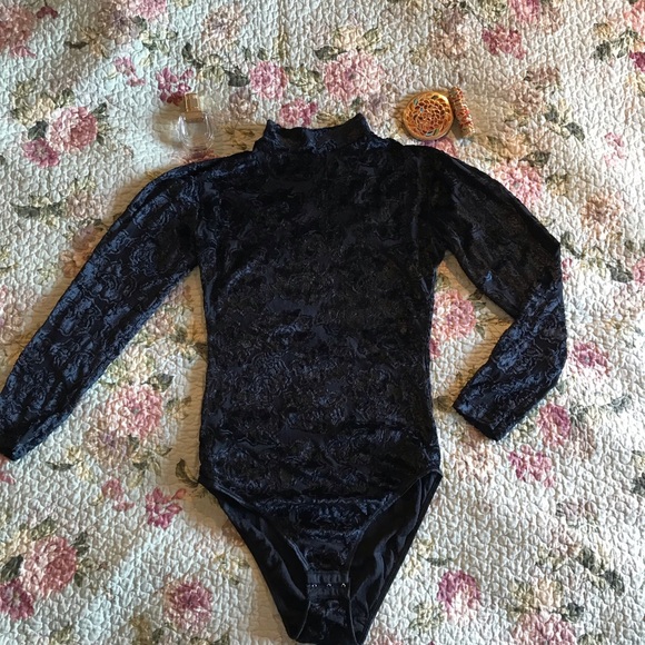 💕 Black mesh & velvet bodysuit black size S NWOT - Picture 4 of 10